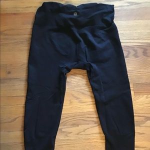 Athleta capris black size large
